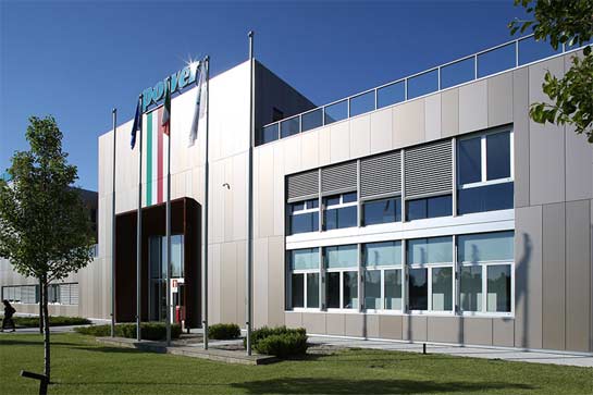 <p style="text-align: center;">
	<span style="font-size:16px;"><strong>شرکت موتور گیربکس های صنعتی IGM</strong></span></p>
